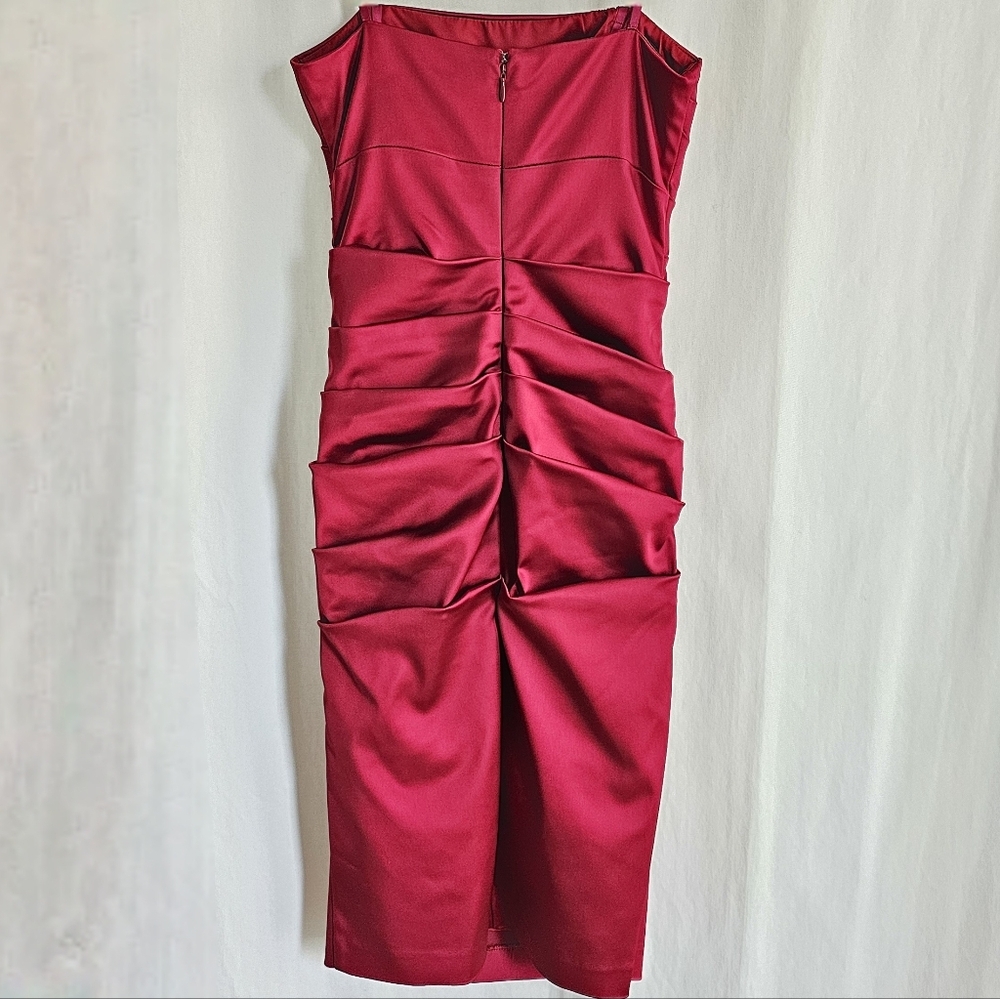 🇨🇦 Le Chateau Strapless Red Satin Dress - Picture 11 of 16